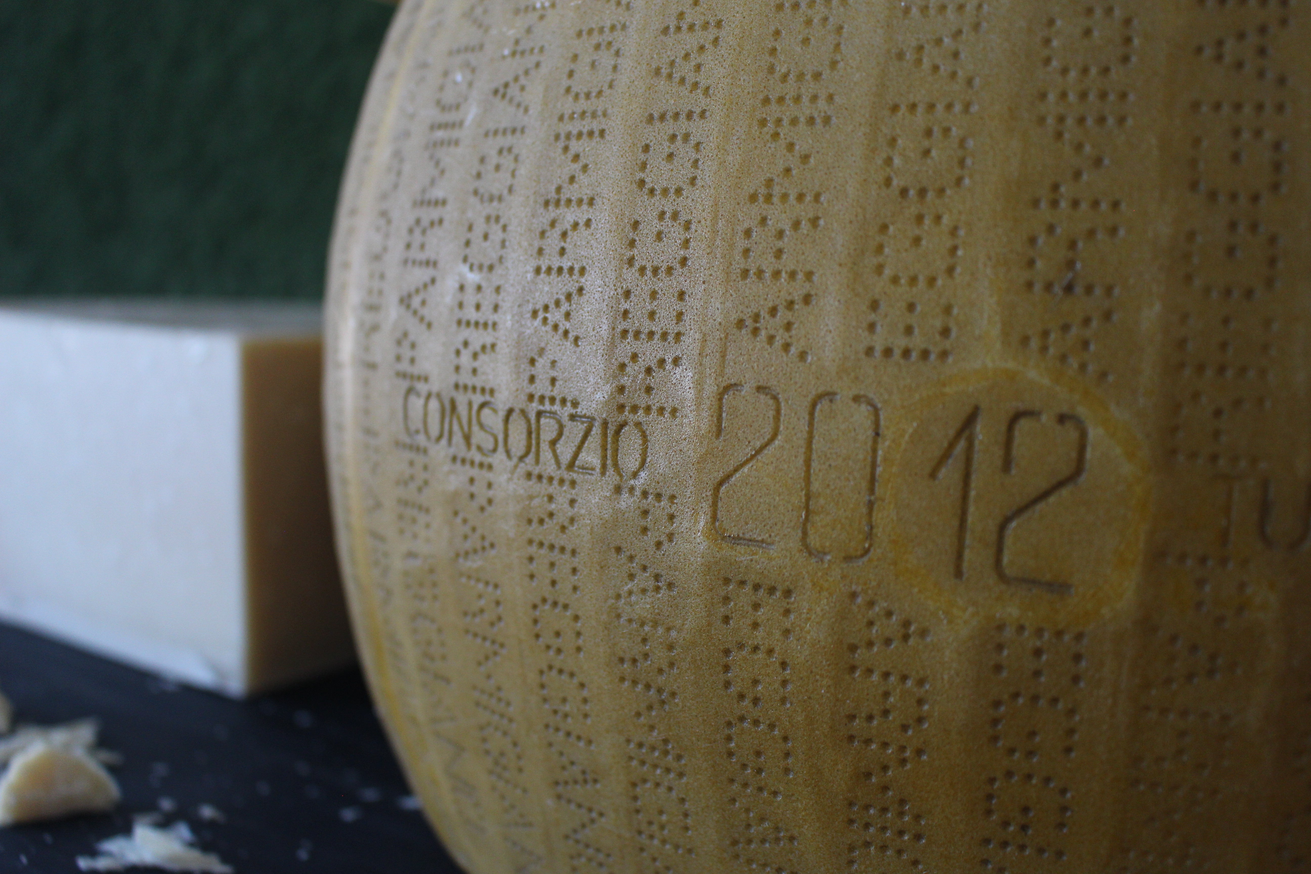 Parmigiano Reggiano PDO - Curedandcultivated