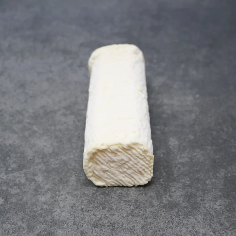 Buchette de Brebis Bio Beillevaire Cheese France - Curedandcultivated