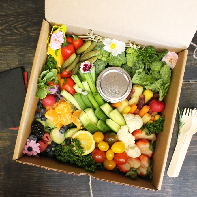 Small Crudités Box - Curedandcultivated