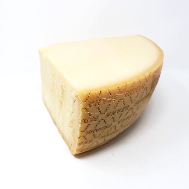Parmigiano Grana Padano - Curedandcultivated